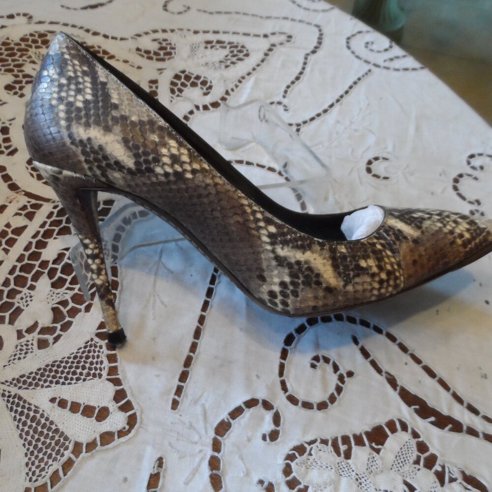 Giuseppe Zanotti Gray Leathe rSnake Skin Print Heeled Pumps Size 38B - Picture 11 of 16